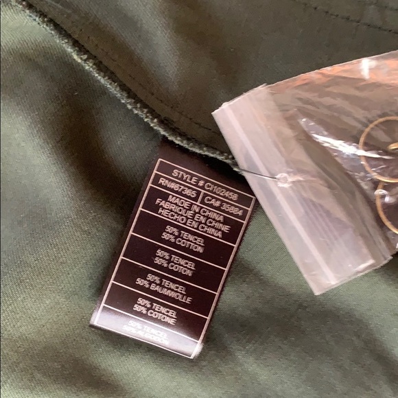 Cute light cupcakes and cashmere jacket! - Picture 8 of 9